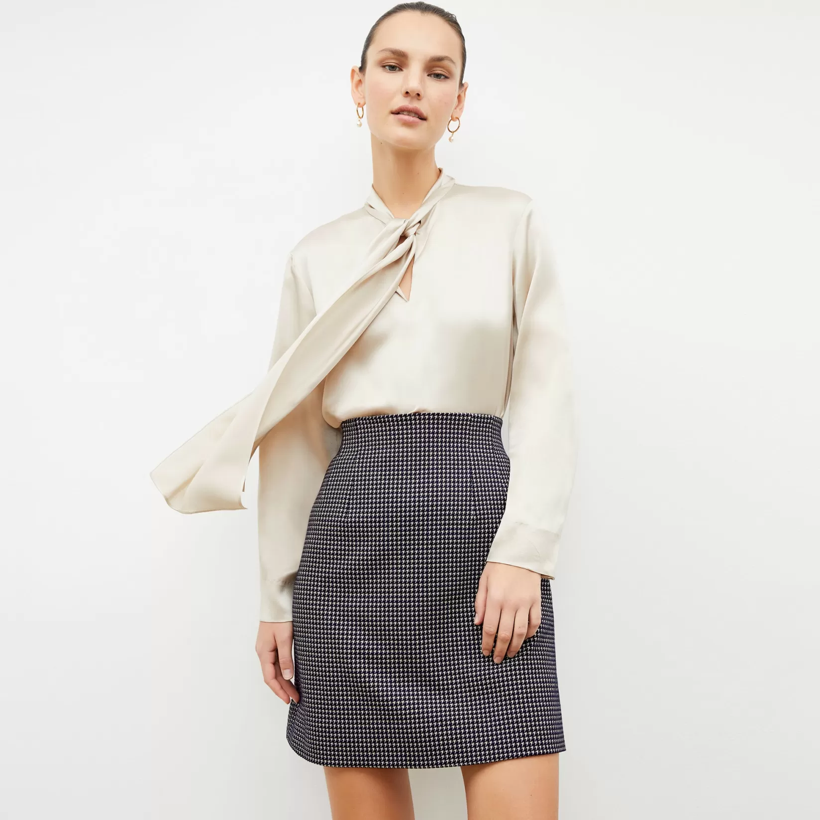 Suiting | M.M.LaFleur The Whitney Skirt - Stretch Houndstooth Black/White